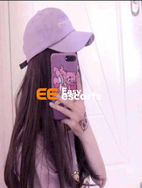 Bangalore Escort Known for Polite Demeanor