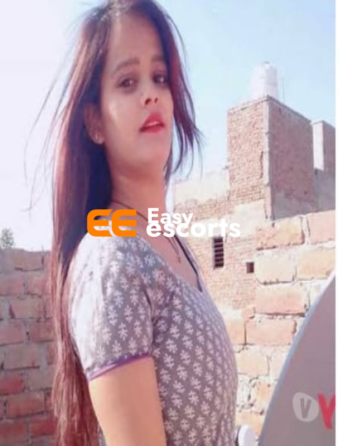 DIVORCEE PINKI BOUDI GIVE YOU SPECIAL LOVE IN BED ROOM TODAY