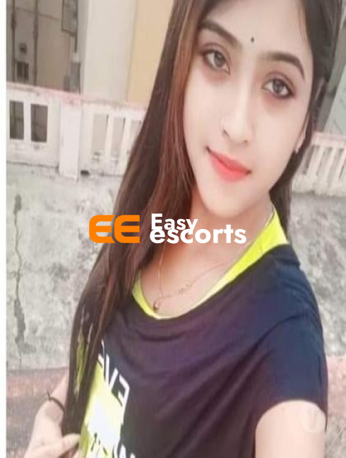 DIVORCEE SOMA BOUDI NEED A REAL FRIEND IN HER BED ROOM (KOL)